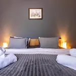 2-room Forest Retreat - Fireplace, Veranda, Bbq, Views Апартамент Банско