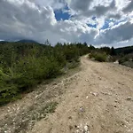 2-room Forest Retreat - Fireplace, Veranda, Bbq, Views * Банско