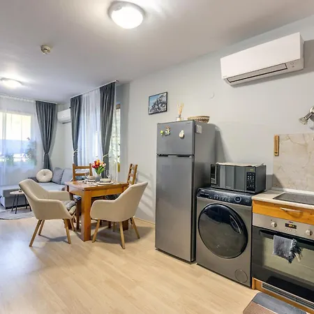 Delightful Forest Getaway - Fairy Tale Vibes דירה
