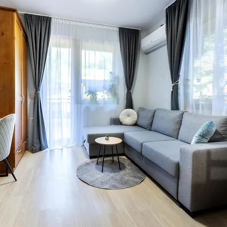 Apartmán 2-room Forest Retreat - Fireplace, Veranda, Bbq, Views