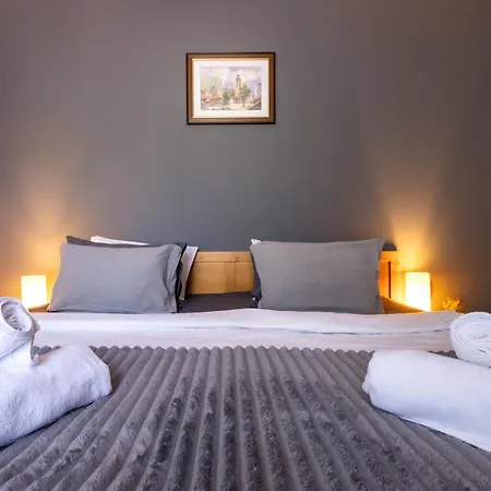 2-room Forest Retreat - Fireplace, Veranda, Bbq, Views Apartmán Bansko