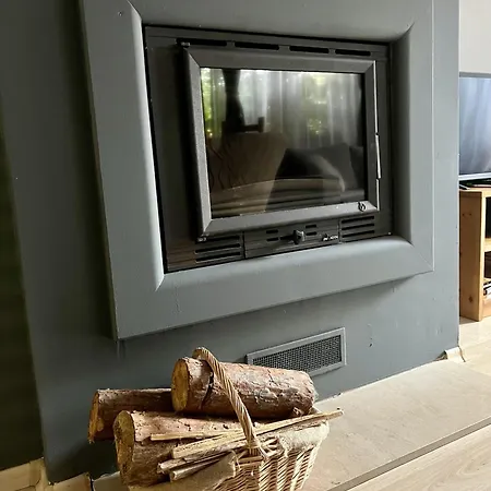 아파트 2-room Forest Retreat - Fireplace, Veranda, Bbq, Views 반스코