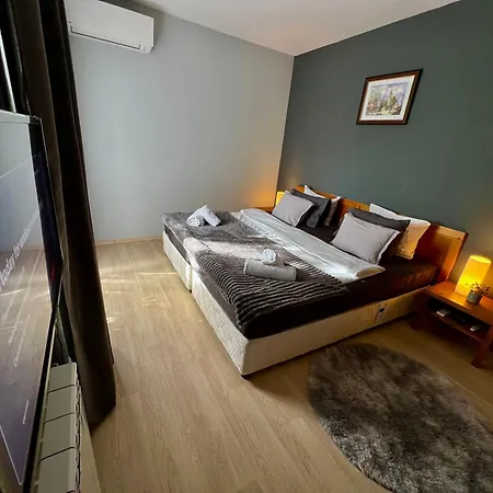 아파트 2-room Forest Retreat - Fireplace, Veranda, Bbq, Views