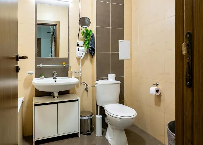 2-room Forest Retreat - Fireplace, Veranda, Bbq, Views Bansko