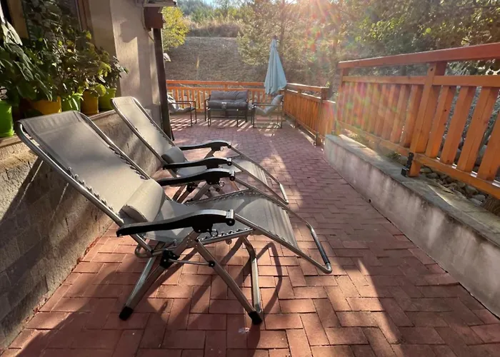 2-room Forest Retreat - Fireplace, Veranda, Bbq, Views Bansko