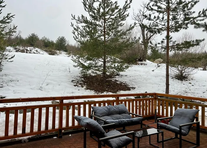 2-room Forest Retreat - Fireplace, Veranda, Bbq, Views * Bansko